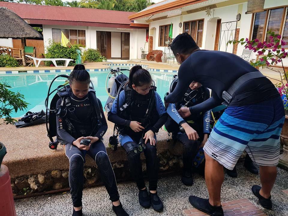 Eve'S Kiosk Dive Resort モアルボアル エクステリア 写真